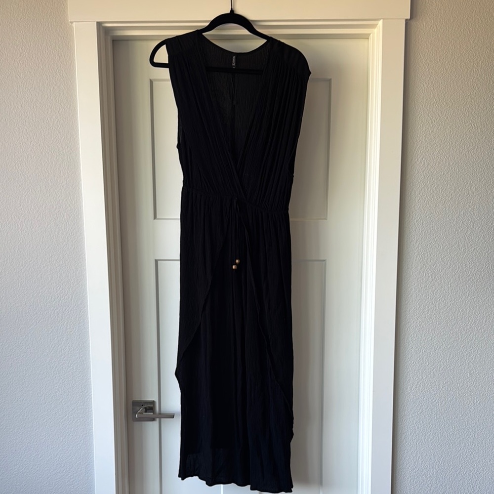 Black Sleeveless Tie Front Maxi Dress